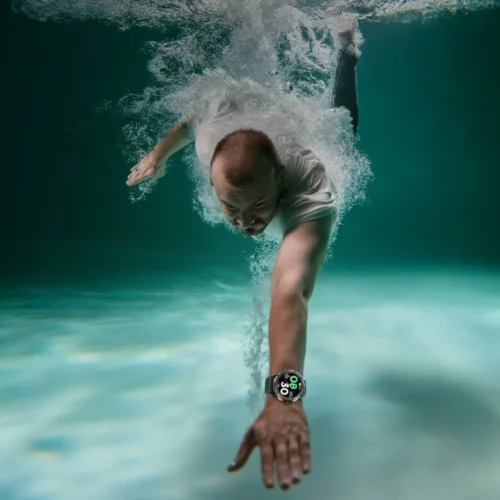 Smartwatch Exon Wear Pro - wodoodporny, idealny do aktywności na świeżym powietrzu